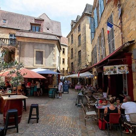 "Les Appartements De Betty A" Coeur Historique Sarlat Exterior foto